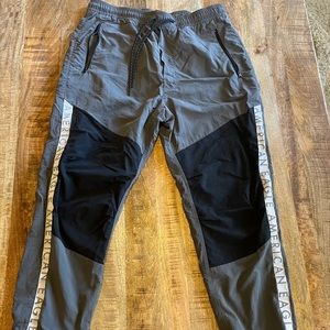 Men’s nylon jogger
